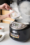 <b>ZOJIRUSHI Rice Cooker NLGAQ10</b>